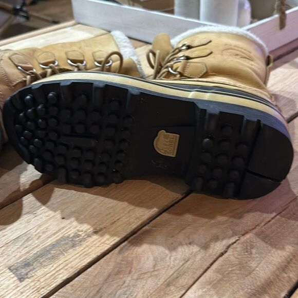 Sorel Caribou Buff Tan Black Waterproof Lace Up Boots B94 - Picture 4 of 11